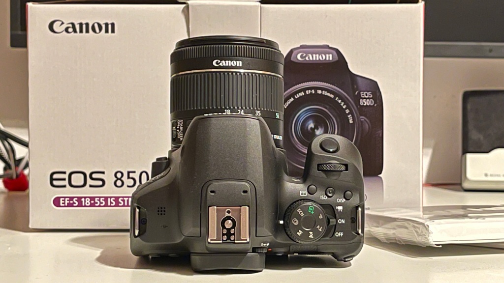 Canon 850D – 2023 DSLR camera